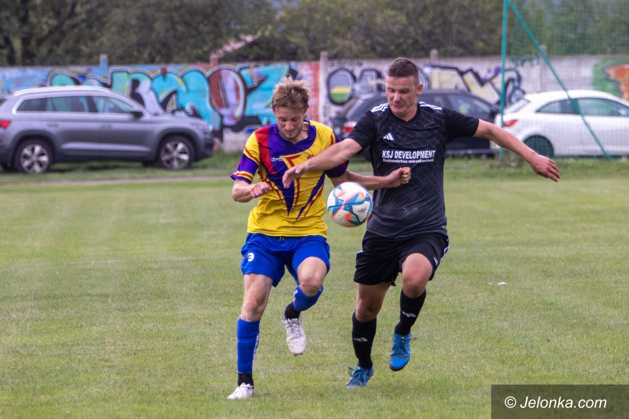 Klasa A: Olimpia, Lechia i Halniak wciąż na czele [WYNIKI/TABELA]