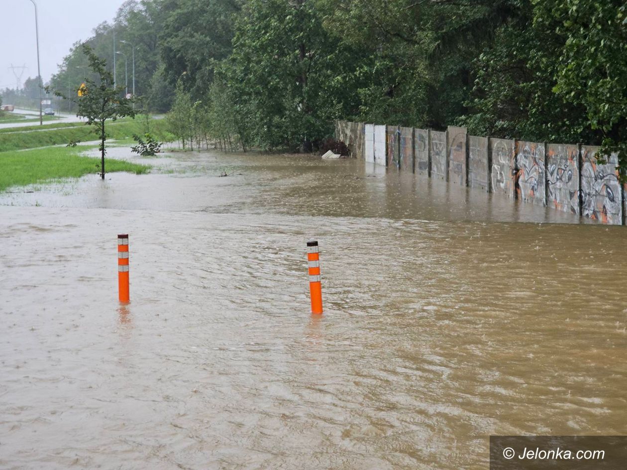 Jelenia Góra: Lubańska wyłączona z ruchu