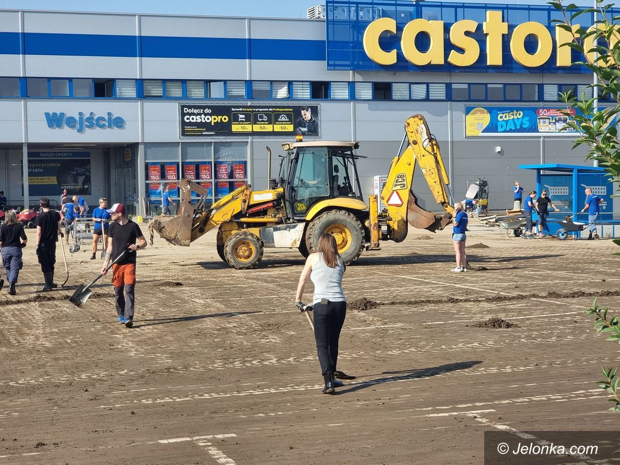 Jelenia Góra: Porządki przy Castoramie