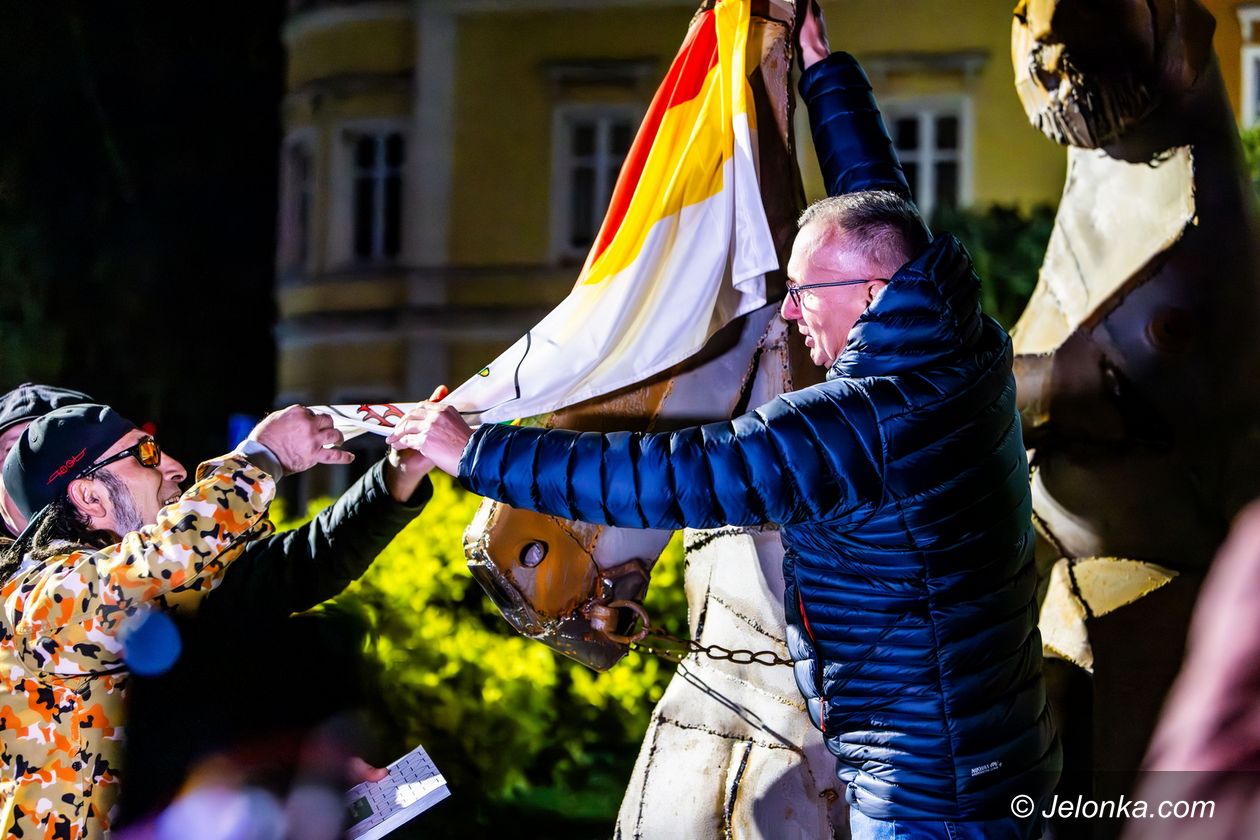 Jelenia Góra: Don Kichot przegalopował do centrum