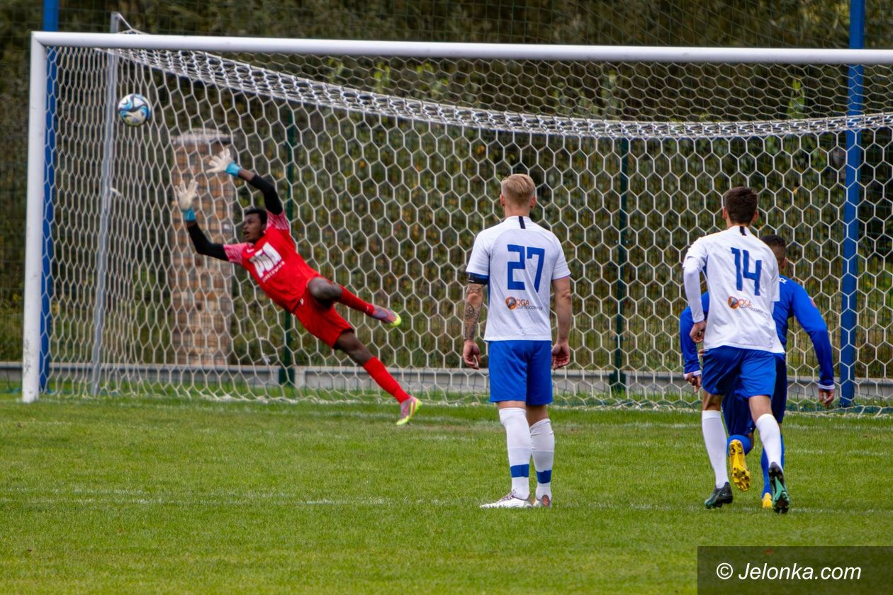 Liga okręgowa: GKS zatrzymany, Victoria nowym liderem [WYNIKI/TABELA]