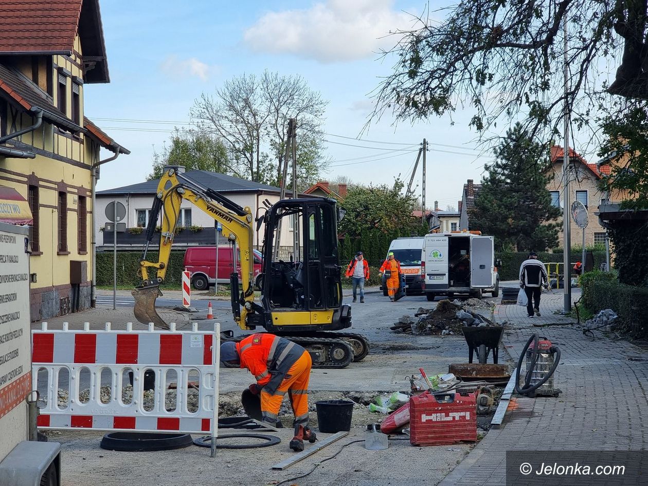 Sobieszów: Trwa remont na Cieplickiej