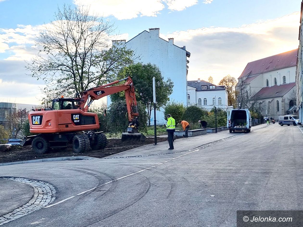 Jelenia Góra: Finiszuje przebudowa drogi na Kopernika