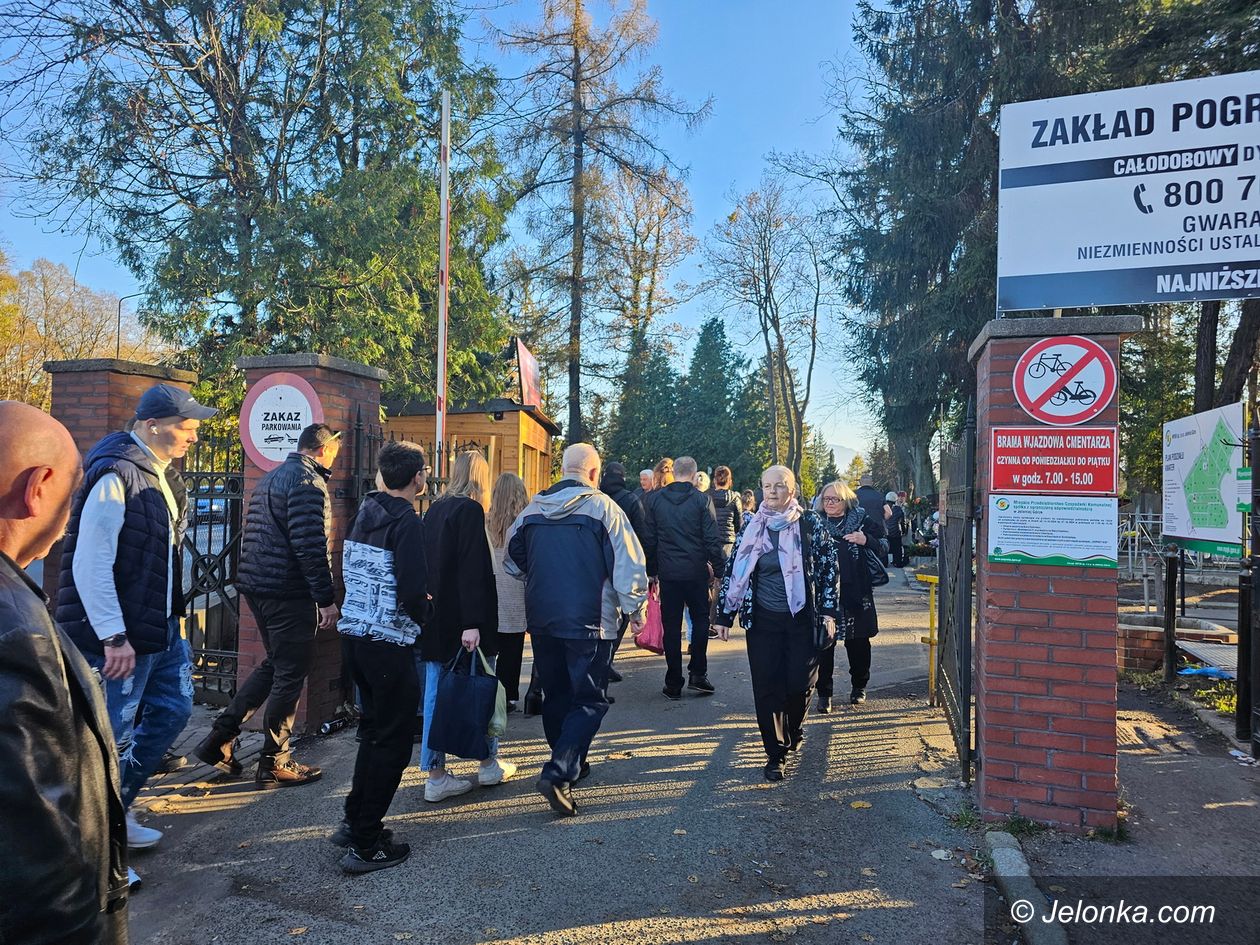 Jelenia Góra: Zaduszki na Sudeckiej