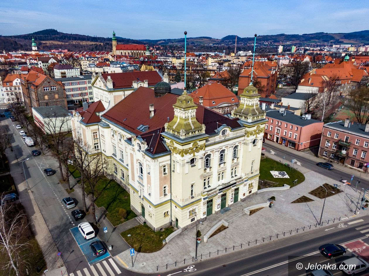 Jelenia Góra: Miasto chce odnowić elewacje Teatru