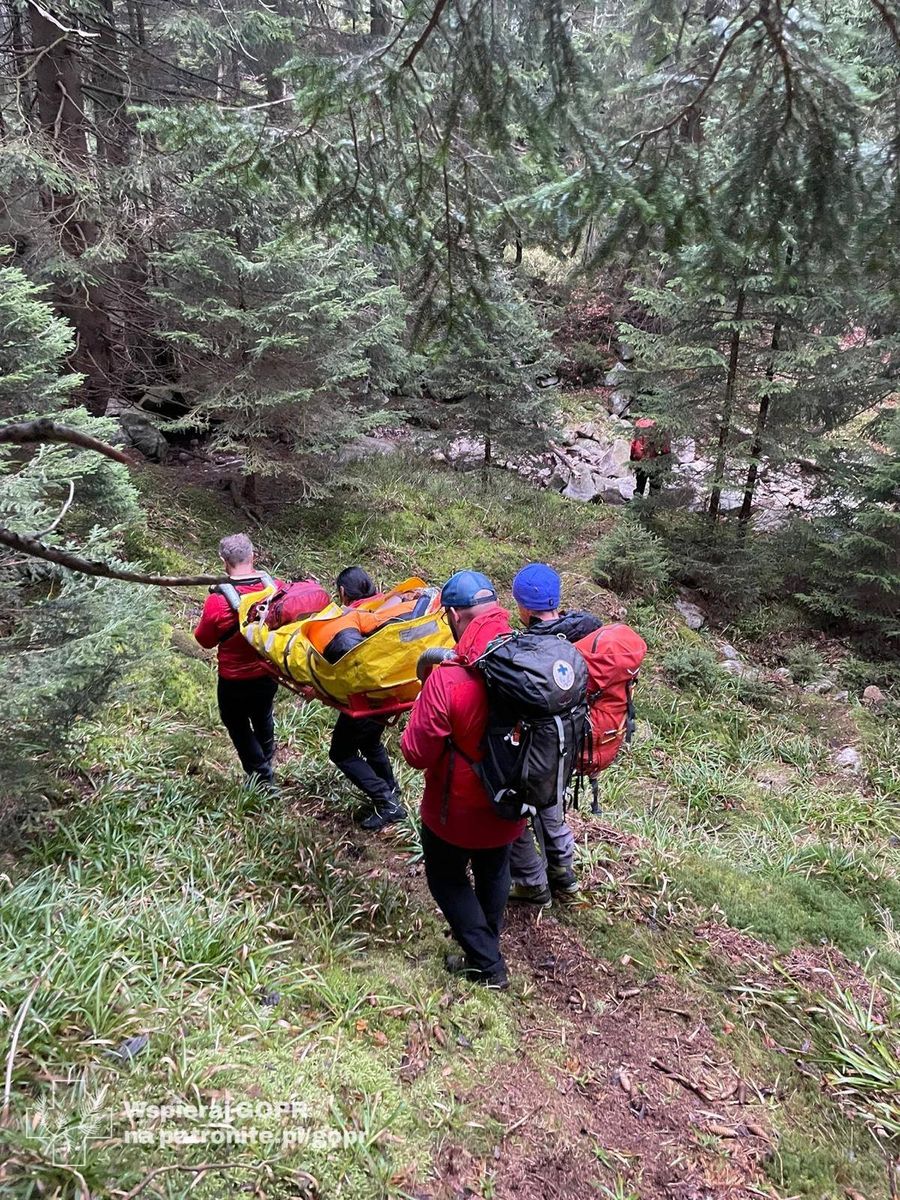 Karkonosze: Ćwiczyli ratowanie osób w hipotermii