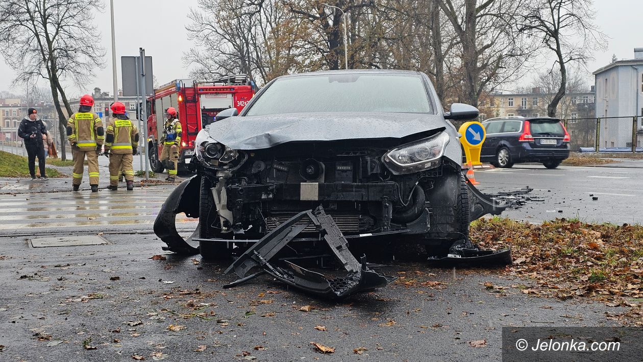 Jelenia Góra: BMW z KIA na Wolności