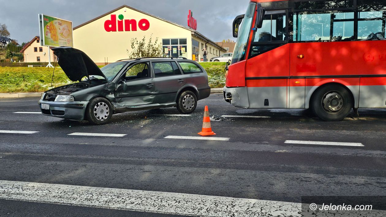 Siedlęcin: Kolizja z autobusem