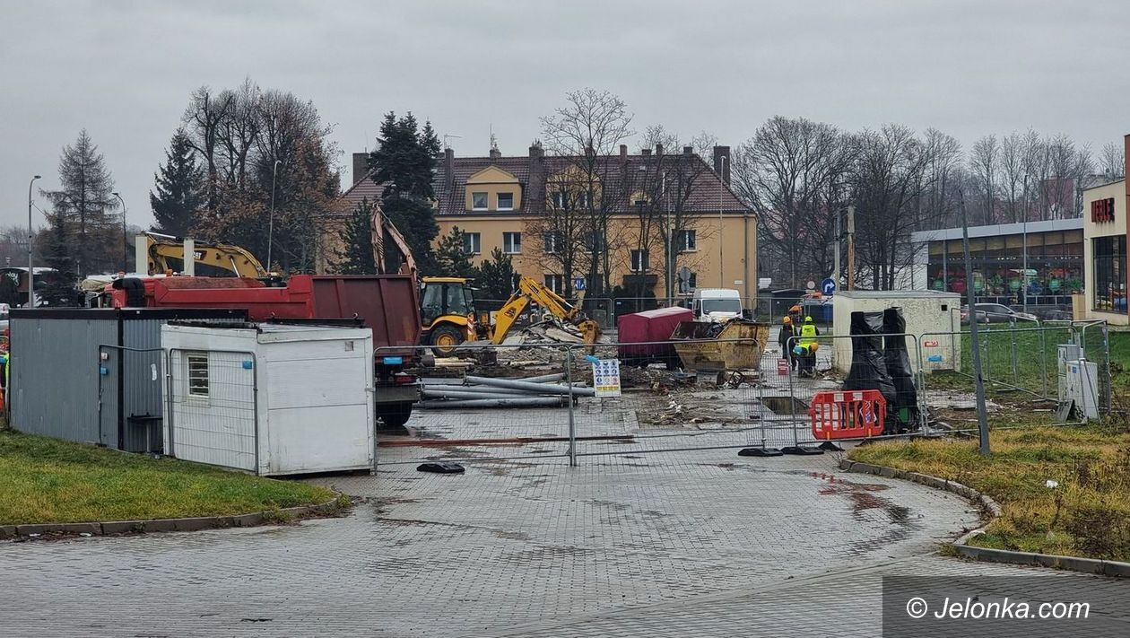 Jelenia Góra: Znika stacja paliw przy Grunwaldzkiej