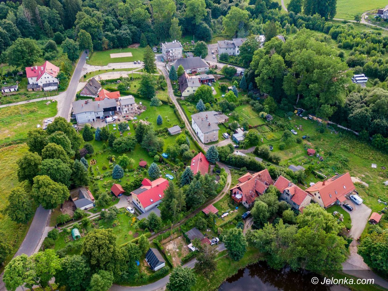 Janowice Wielkie: Zabrakło latarni