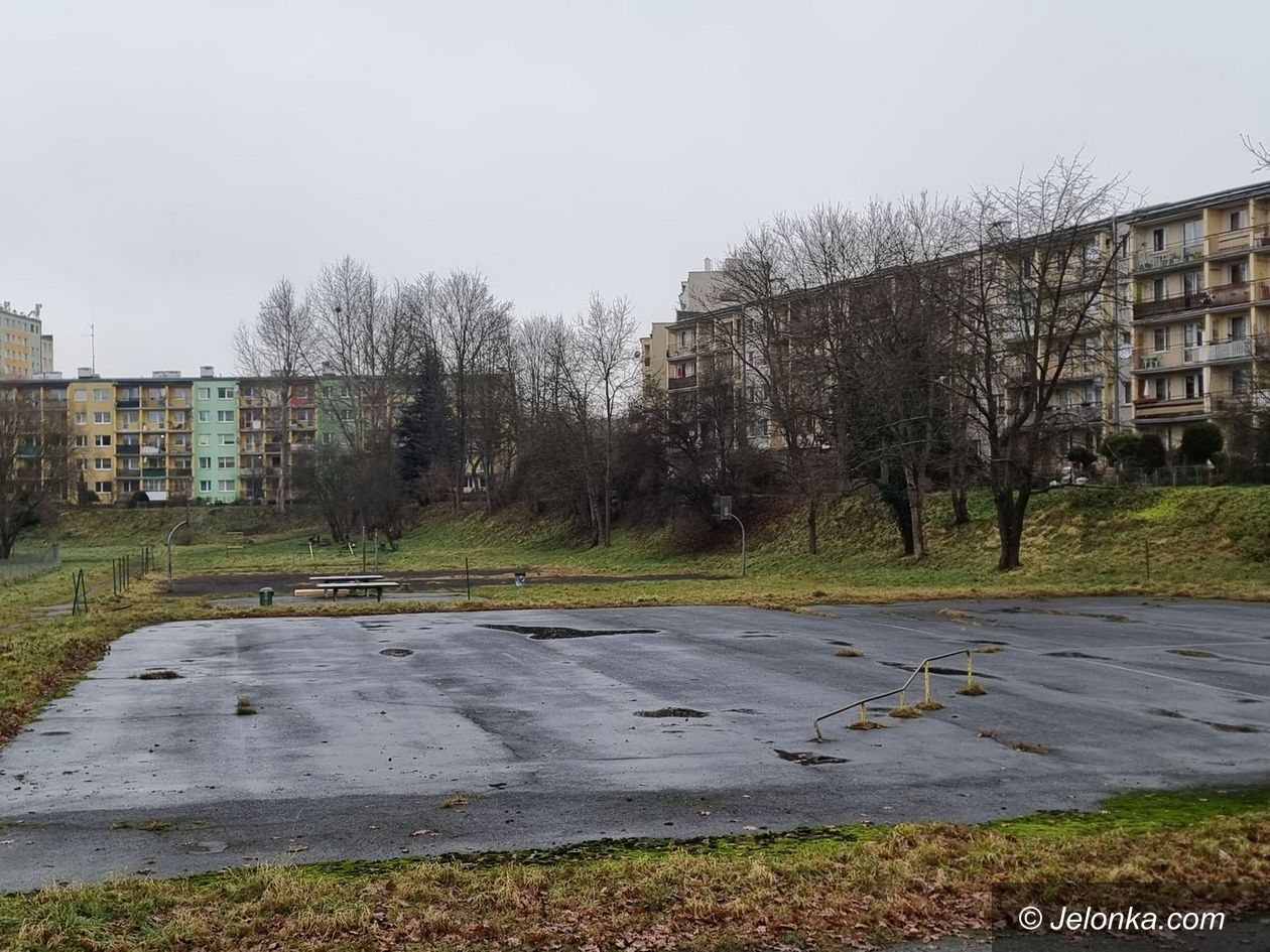 Jelenia Góra: Rewitalizacja "zabobrzańskiego dołka"