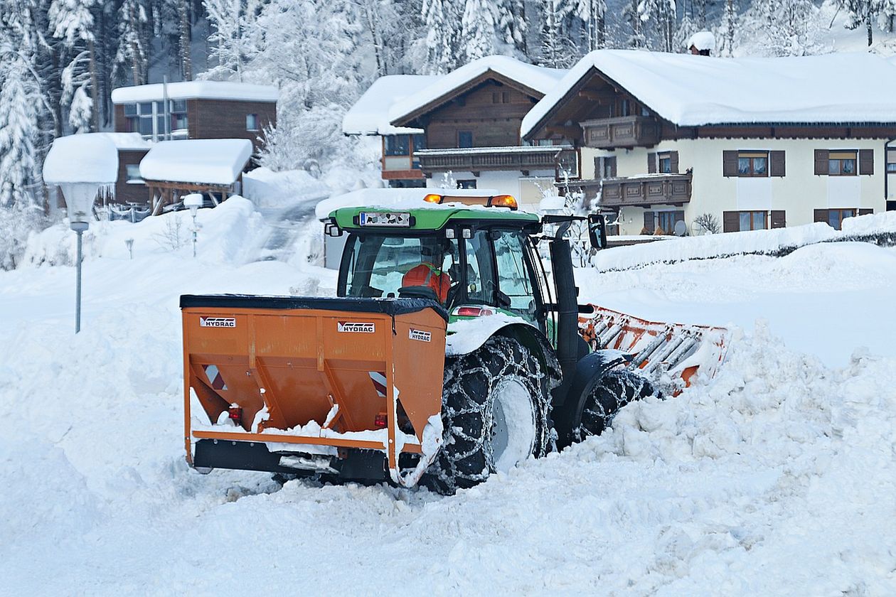 Stara Kamienica: Wójt wybrał droższą ofertę