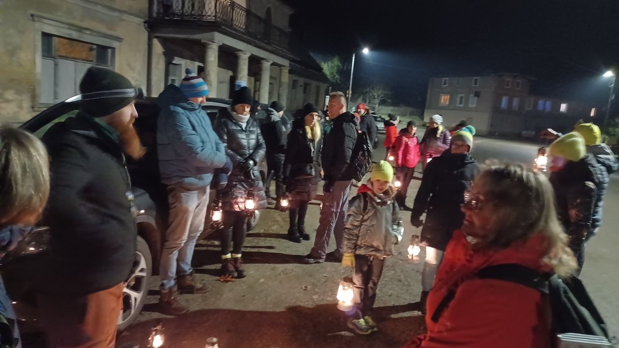 Staniszów: Nocny spacer po Staniszowie