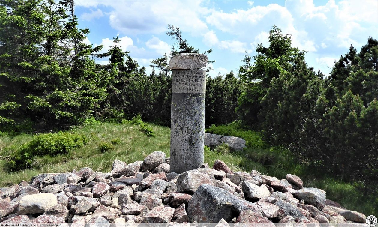 Karkonosze: Zamarzł na trasie w Karkonoszach