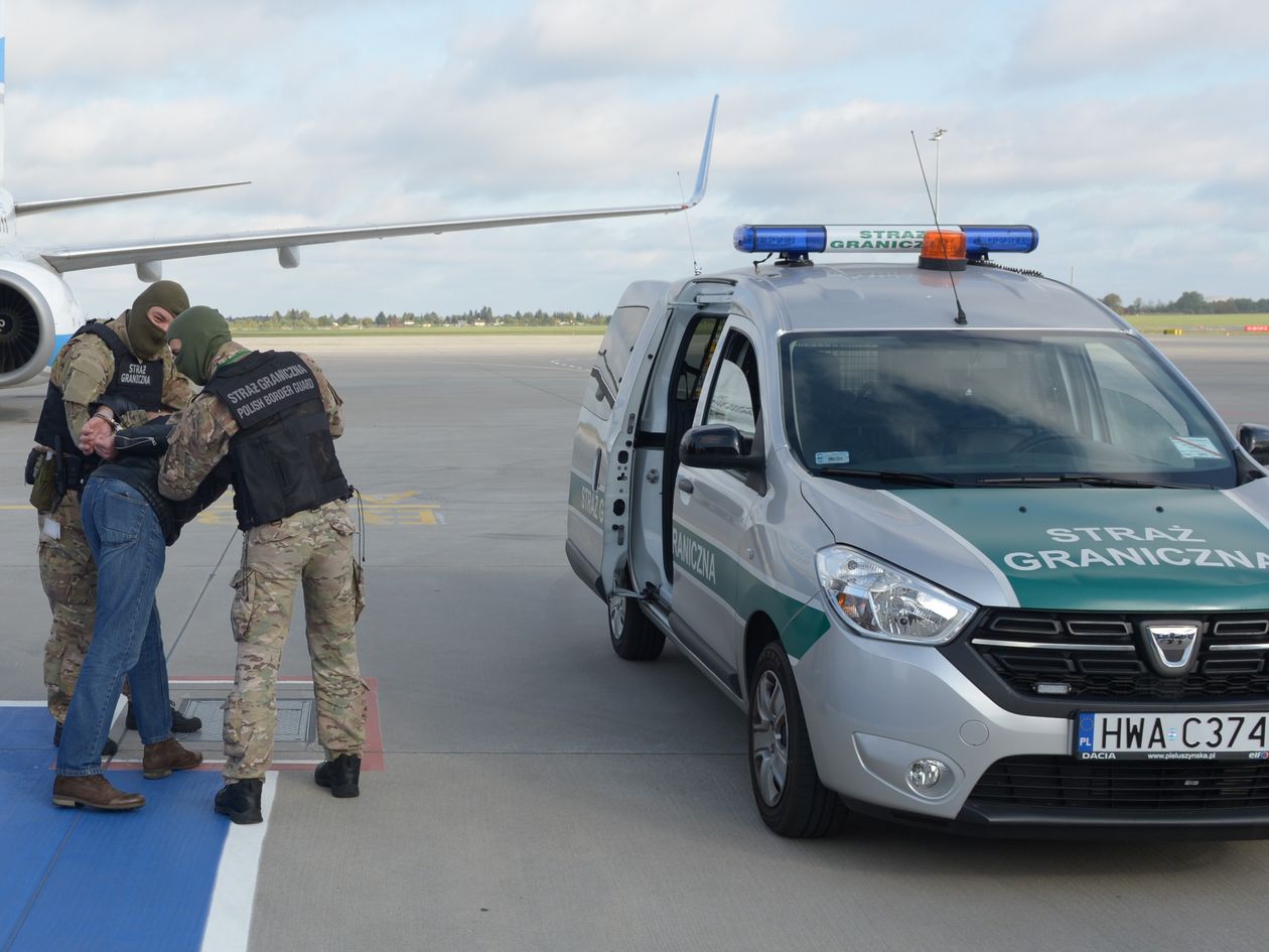 Dolny Śląsk: Przejęli bandziora na lotnisku