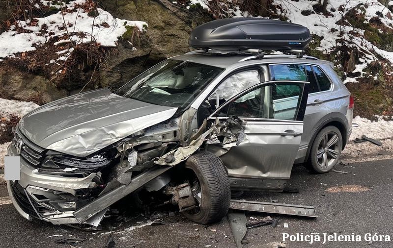 Powiat: Wypadek na drodze do Szklarskiej Poręby