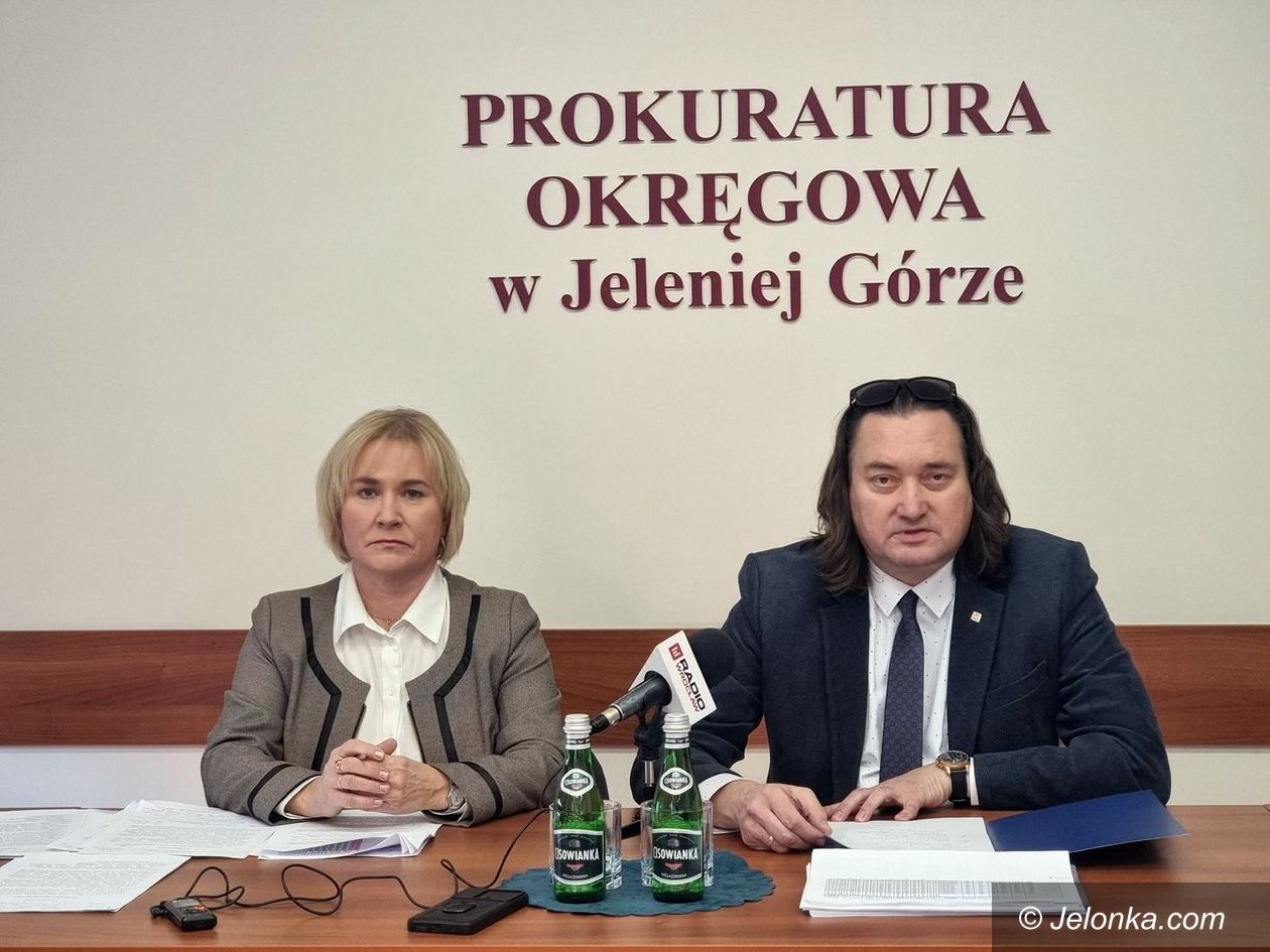 Jelenia Góra: Mniej zabójstw więcej oszustw