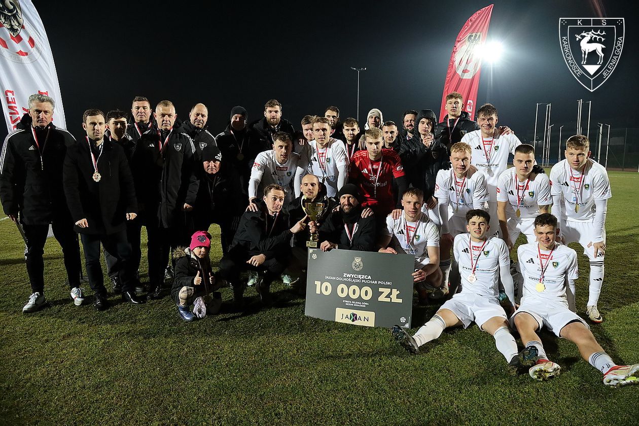 Jelenia Góra: Karkonosze wygrywają derby i sięgają po Puchar Polski