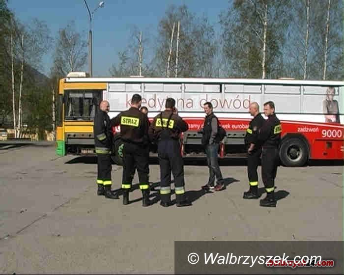 Wałbrzych: Strażacy w MPK