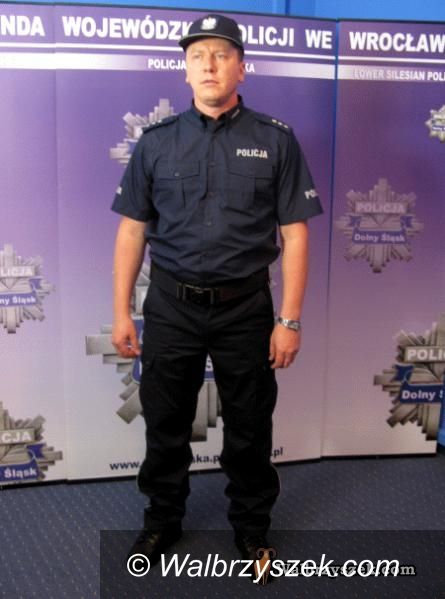 REGION: Policjanci w modnych mundurach