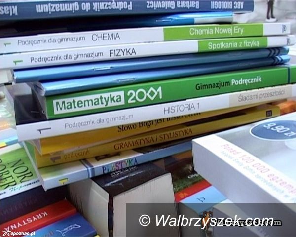 REGION, Świebodzice: Dofinansowanie zakupu podręczników