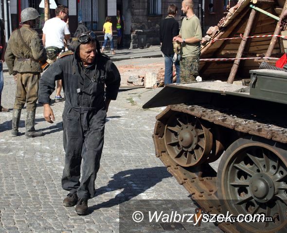 Wałbrzych: Ulicami Nowego Miasta jeździ czołg