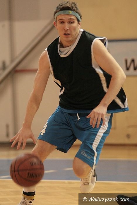 Wałbrzych: Rozegrają zaległą kolejkę OSiR Basket Ligi