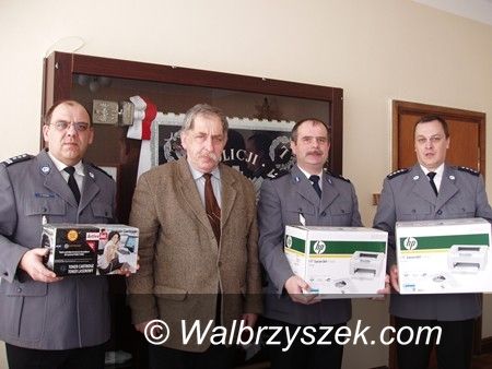 Wałbrzych/REGION: Samorząd kupił drukarki dla policji