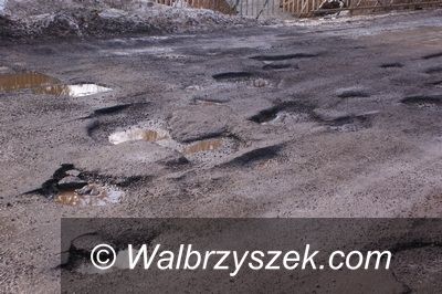 Wałbrzych/Stare Bogaczowice: Kratery w drodze