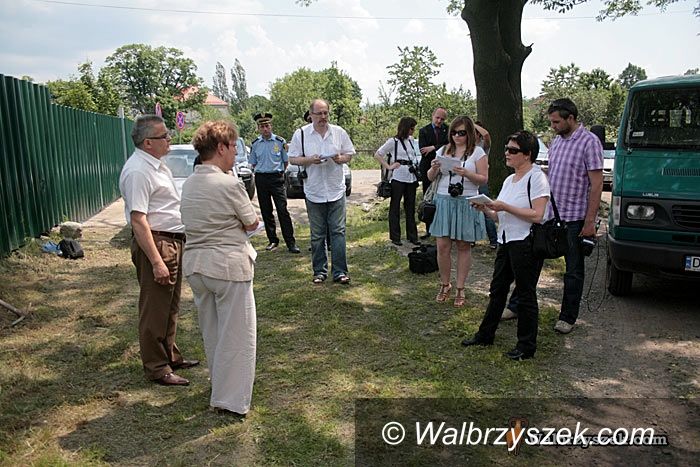 Wałbrzych: Pracują, by spłacić dług wobec gminy