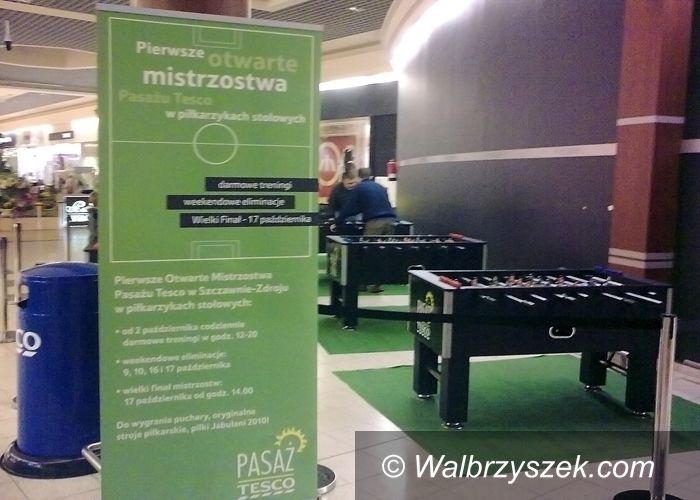 Wałbrzych: Pierwsze otwarte mistrzostwa pasażu Tesco w piłkarzykach stołowych