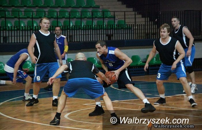 Wałbrzych: Druga kolejka OSiR Basket Ligi za nami