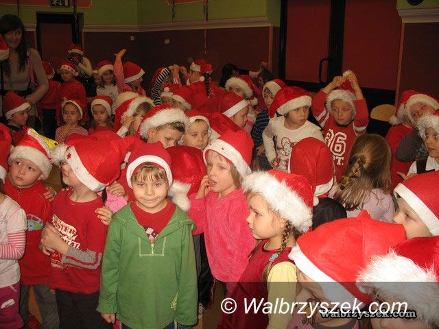 Wałbrzych: Mikołaj przybył do OSK