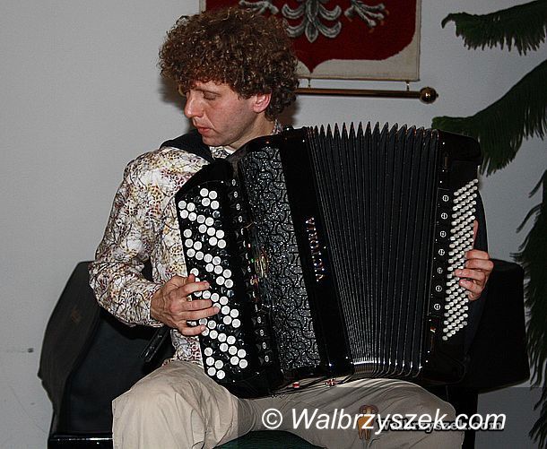REGION, Szczawno-Zdrój: Koncert wirtuoza akordeonu w Zdrojowym