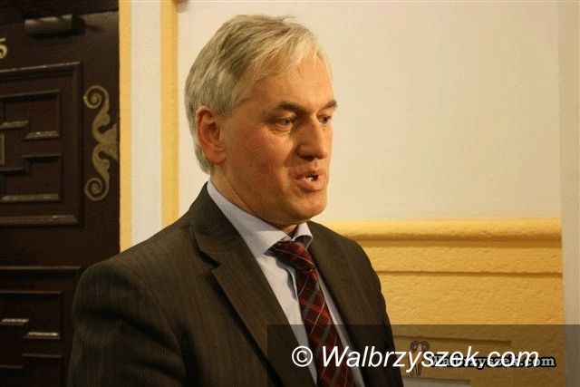 Wałbrzych: Andrzej Zibrow o budżecie Wałbrzycha: „Czy leci z nami gminny księgowy?”