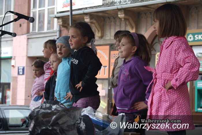 Wałbrzych: Setki mieszkańców miasta bawiło się w Rynku