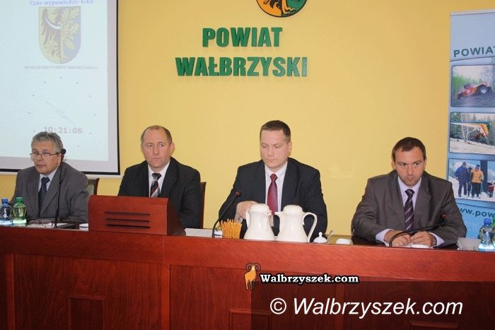 Wałbrzych: Powiatowi radni apelują do premiera Tuska