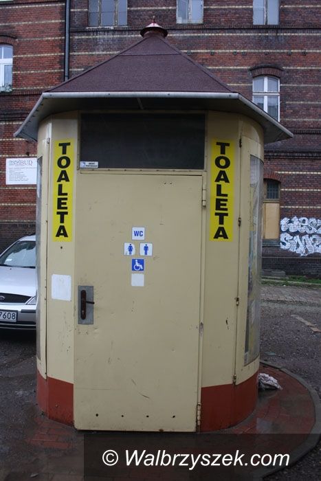 Wałbrzych: Wciąż brakuje darmowych toalet w centrum Wałbrzycha