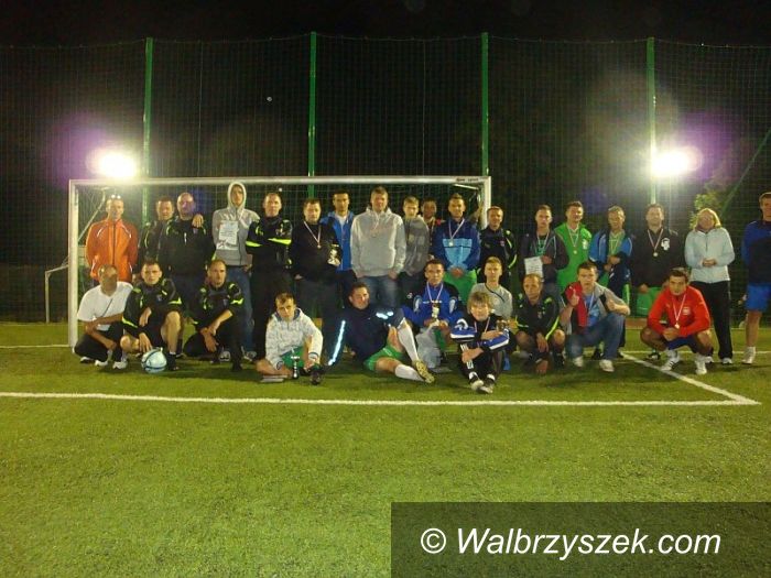 Walim: Nocny turniej piłki nożnej w Walimiu