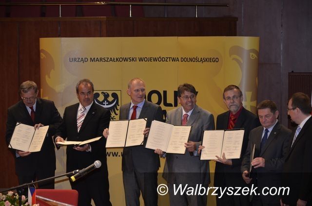 Jelenia Góra: Europejskie Ugrupowanie Współpracy Terytorialnej (EUWT) na pograniczu polsko–czeskim