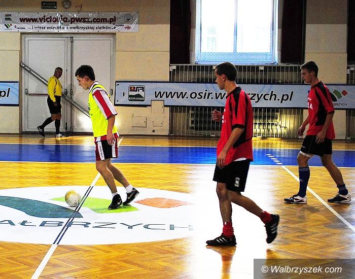 Wałbrzych: Licealiada w piłce nożnej halowej