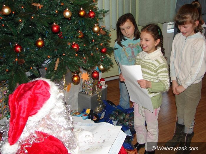 Wałbrzych: Nowomiejski Mikołaj oczekuje na najmłodszych