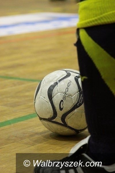 Świebodzice: Szczyt Boguszów i Zagłębie Wałbrzych na turnieju piłki nożnej halowej w Świebodzicach