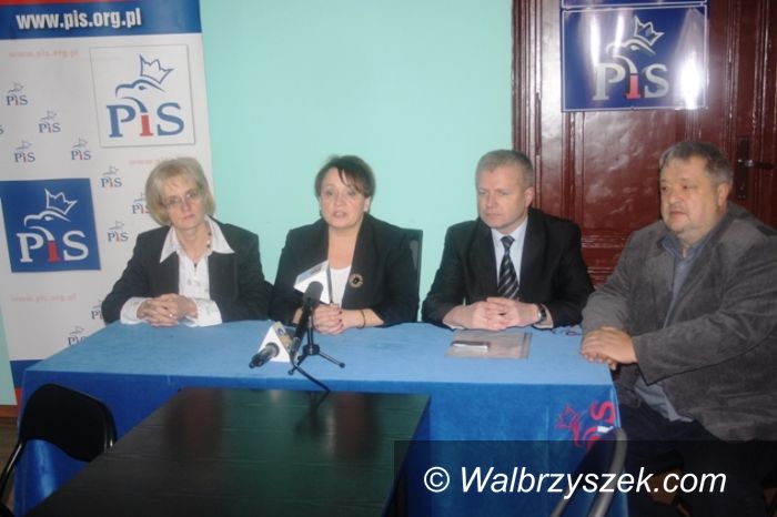 Wałbrzych: PiS zagłosuje przeciwko likwidacji szkół