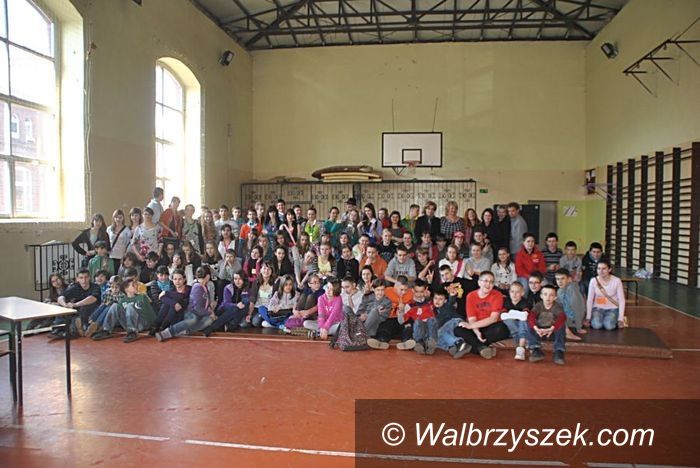 REGION, Głuszyca: Szóstaki opanowały Gimnazjum w Głuszycy