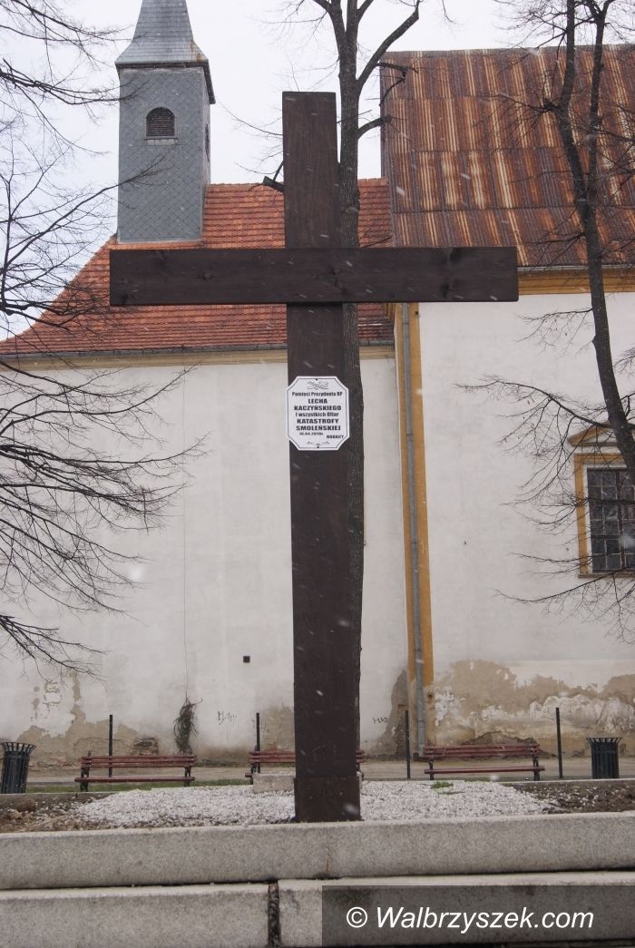 Świdnica: Krzyż podzielił mieszkańców Świdnicy