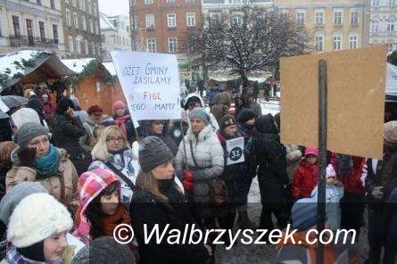 Wałbrzych: Obrońcy szkół będą protestować