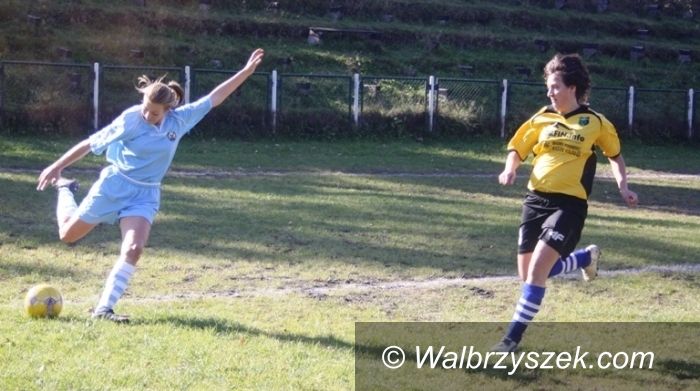 Boguszów-Gorce: III liga piłki nożnej kobiet: Mecz na szczycie