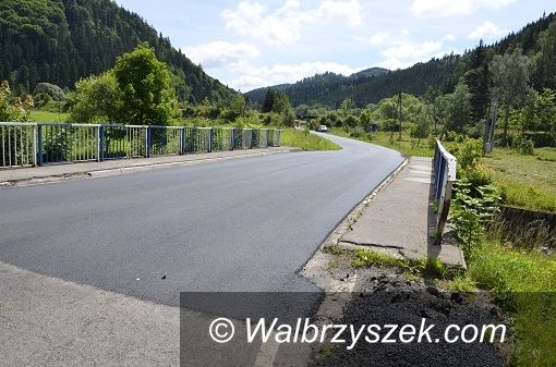 Region: Starostwo remontuje drogę w Sokołowsku