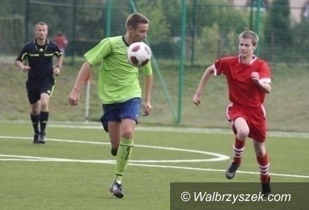 Wałbrzych: Młodzi piłkarze wałbrzyskiego Górnika po kolejnych meczach
